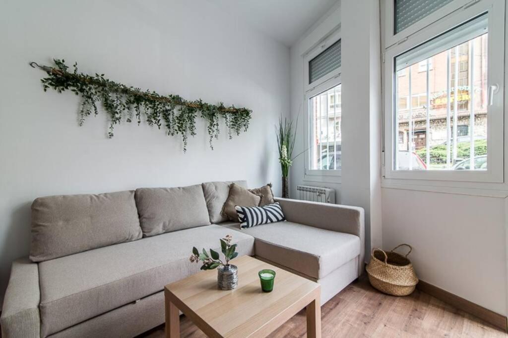 #15PIN-1 Apartamento de un dormitorio en Tetuán Madri Exterior foto
